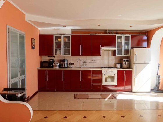 Продаж 5кім. квартири , Сихів вулиця Драгана Львів