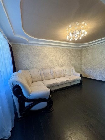 Продам 2-х комнатную каартиру (владелец)цена договорная - фото 1