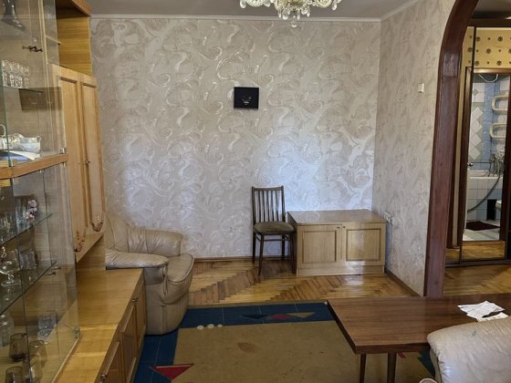 Продам 3-кімнатну квартиру в центрі Запоріжжя Запорожье