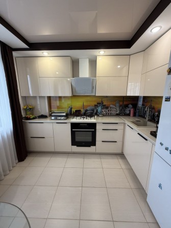 Затишна 3к.кв з сучасним ремонтом в районі Ковалівки - фото 1