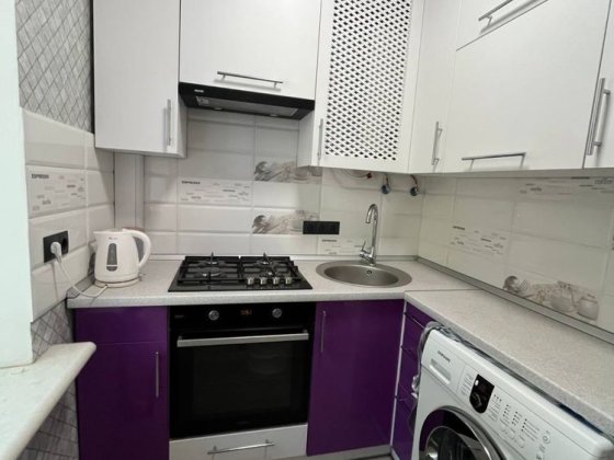 Продаю 2 комнатную квартиру, Адмиральская - Центр ( Сталинка) ID-9990 Миколаїв