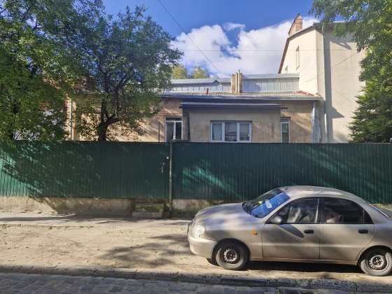 Квартира особнячного типу вул.О.Степанівни Львов