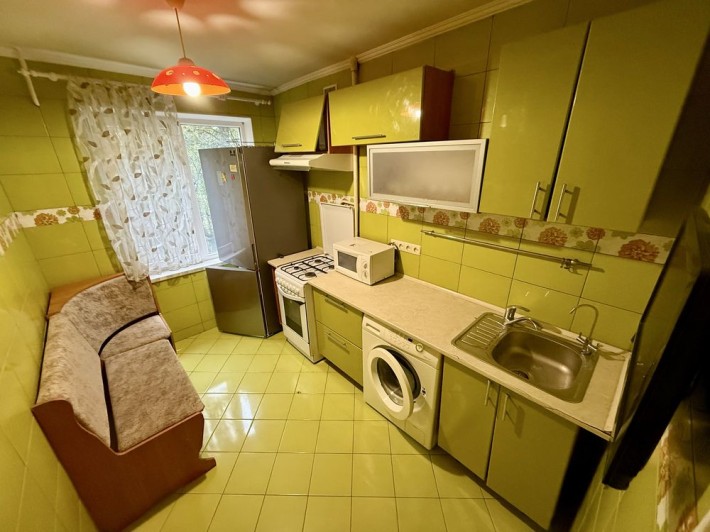 Трехкомнатная квартира на Пл.Победы.4/9 - фото 1