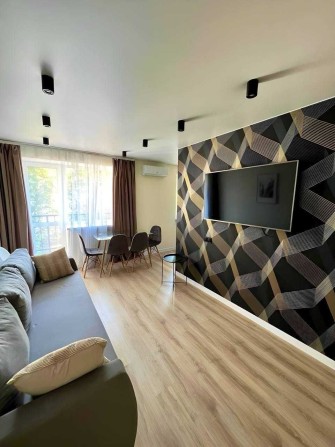 Продам 2к квартиру евроремонт центр - фото 1