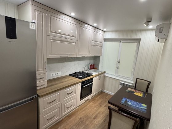 Двухкомнатная каартмра с ремонтом!Соляные-ост.Ателье Николаев