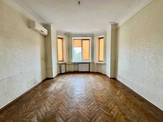 Продам 2к квартиру с видом на Днепр Центр Сичеславская Набережная 27 Днепр