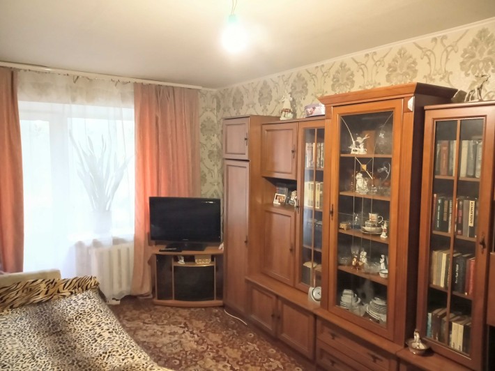 Продам 2 к. к. начало пр. Б. Хмельницького, цегл. будинок, торг. Irin - фото 1