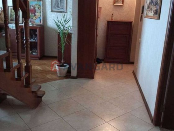 Продаж 2-х ярусної квартири на Сихові Львов