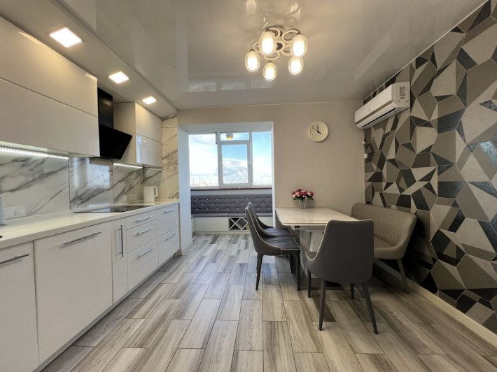 Шикарна 3 к/к  на Крилова - фото 1