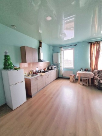 Продам 1-о к/к 37 м2 з меблями та технікою біля площі Ангела. ТОРГ. - фото 1