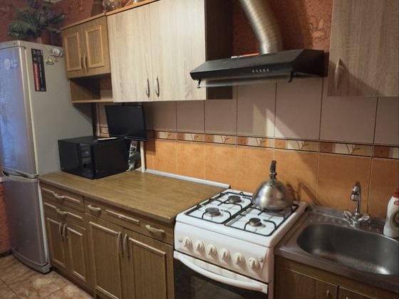 Продам 2 к.кв-ру ул.Чумаченко5/9