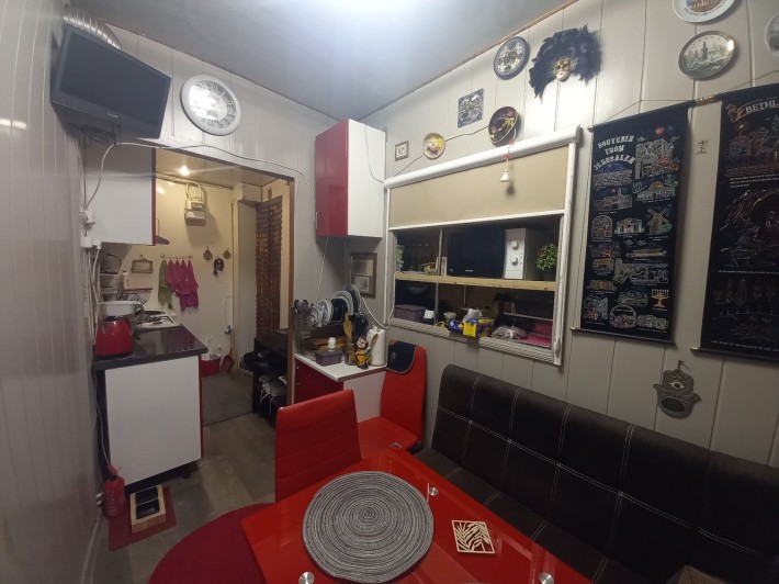 Продам 2х квартиру. Центр. - фото 1