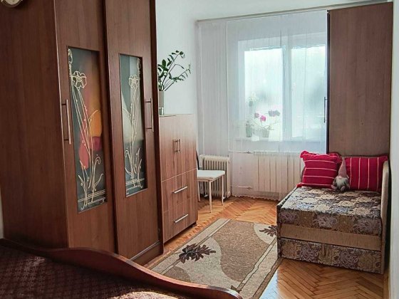 Здається кімната на підселення (дівчині або жінці) Львов