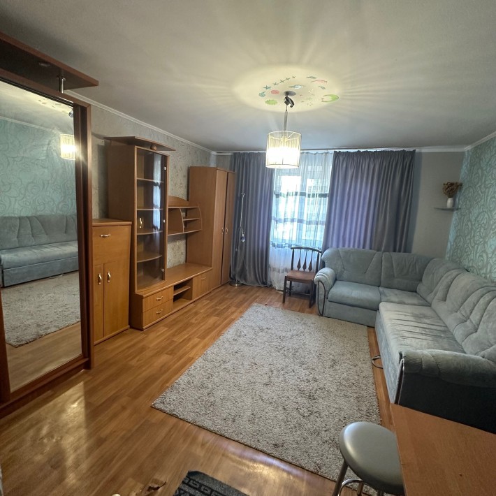 Сдам общежитие на Залютино комната 17м свой сан узел - фото 1