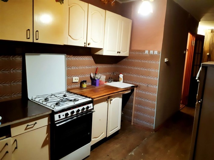 Сдам комнату в 2х этажном частном доме на ХТЗ, возле базара. - фото 1