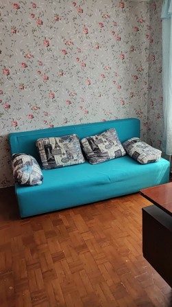 Сдам комнату в коммуне ул. Новаторов - фото 1