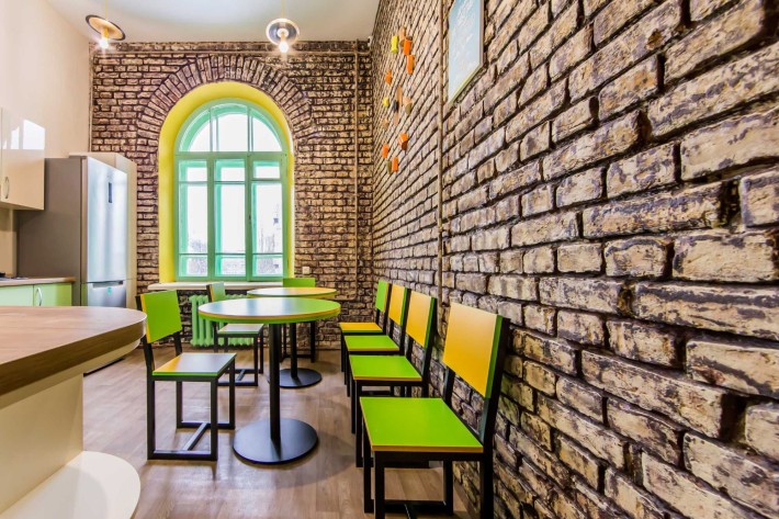 Аренда места в комнате .Всегда есть свет!!! Соломенский р-н. - фото 1