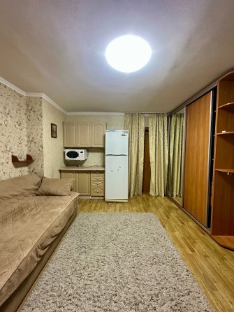 Йорданська 14а, оренда Кімнати в гуртожитку, метро Оболонь 10 хв! - фото 1