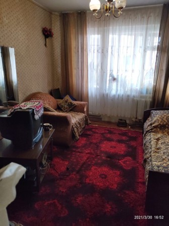 Сдам комнату в 3х комнатной квартире - фото 1