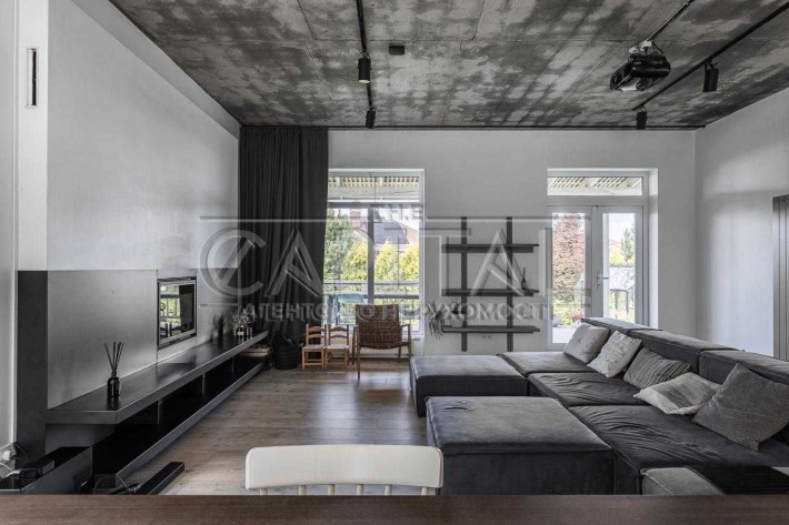 Оренда будинку під Києвом 10 км  по Одеській трасі в КМ Green Hills - фото 1