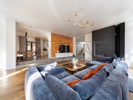 Здається в оренду шикарний будинок в Пущі Водиці 330м2 24 соток