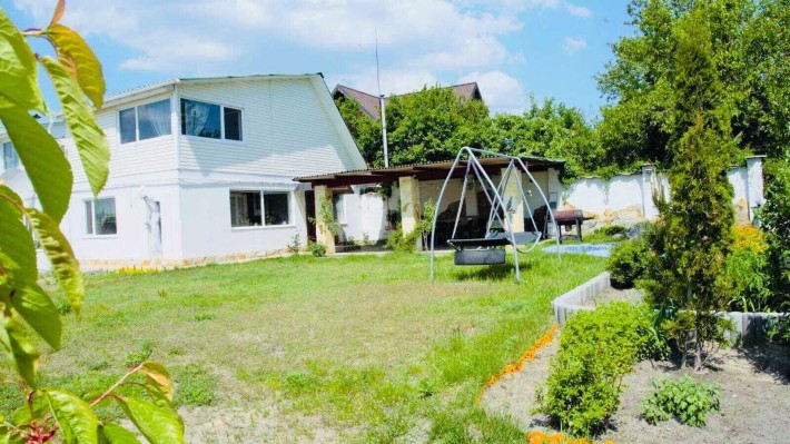 Долгосрочная аренда половині 2 єт.дома 170 кв.м. в с.Лютеж - фото 1