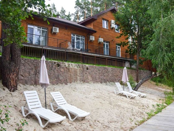 Оренда котеджу біля озера на Новий Рік (с. Мощун, є генератор) Мощун