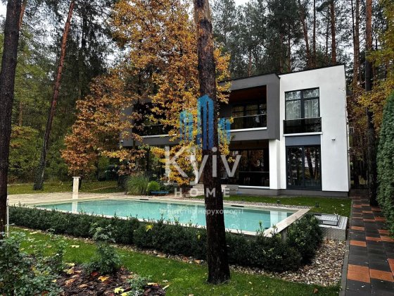 Оренда / Будинок 215кв / Першотравнева, Старі Безрадичі