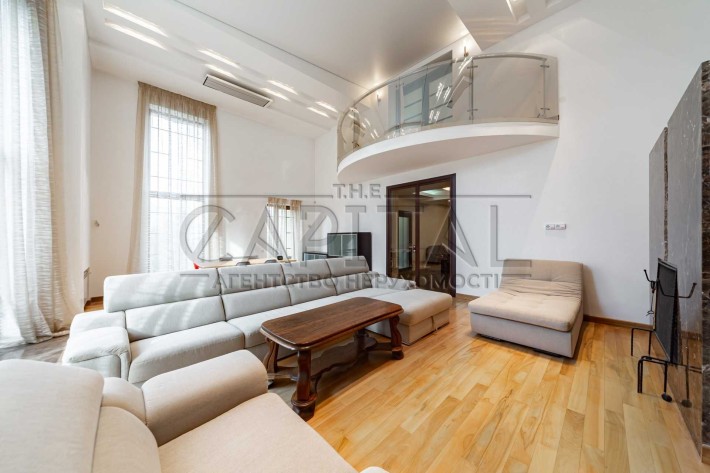 Оренда неймовірного будинку біля води 15 хвилин до міста, без % - фото 1