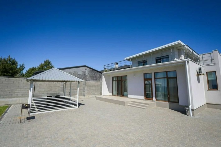 Сдам таунхауз первая линия моря район Ривьеры - ДЛИТЕЛЬНО - фото 1