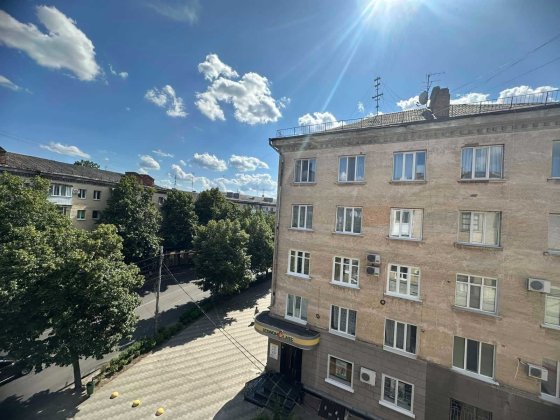 Продам квартиру в самому центрі міста Житомир