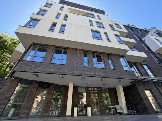 Пропоную неймовірний пентхаус біля парку Культури по вул.Зарицьких 5. Львів