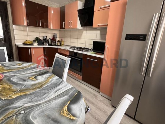 Продається велика зручна і комфортна чотирикімнатна квартира Львів