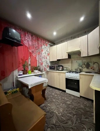 Продам двокімнатну квартиру в центрі міста. - фото 1