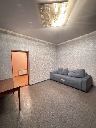 Продаж двокімнатної квартири біля Дитячої обласної лікарні в м. Кропив - фото 1