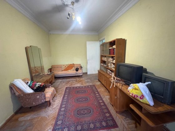 Продам 2 кімнатну квартиру в центрі міста Житомир