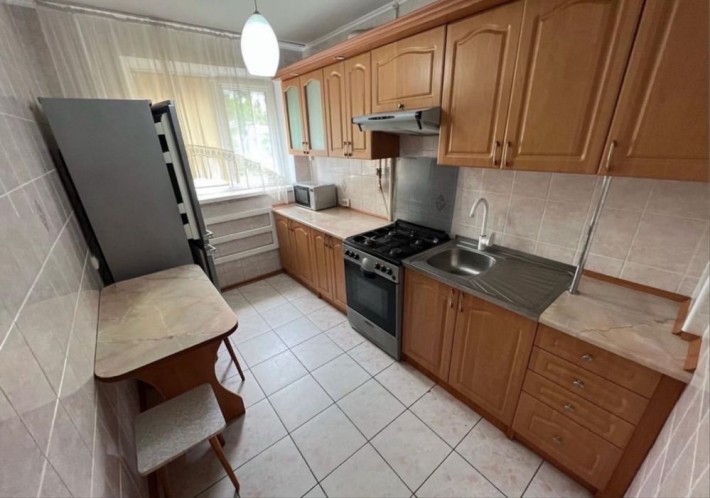 Площадь Победы /3к квартира с тех и мебелью - фото 1