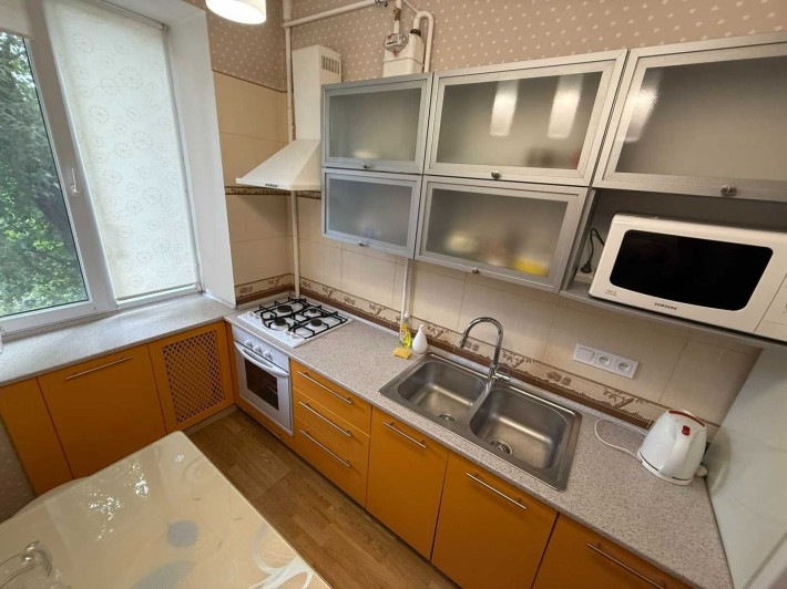 Продается 2-х к. полнометражная кв. с ремонтом Металлургов/пр Соборный - фото 1