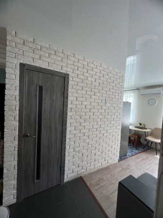 Продаю  від власника трьох кімнатну кватиру - фото 1