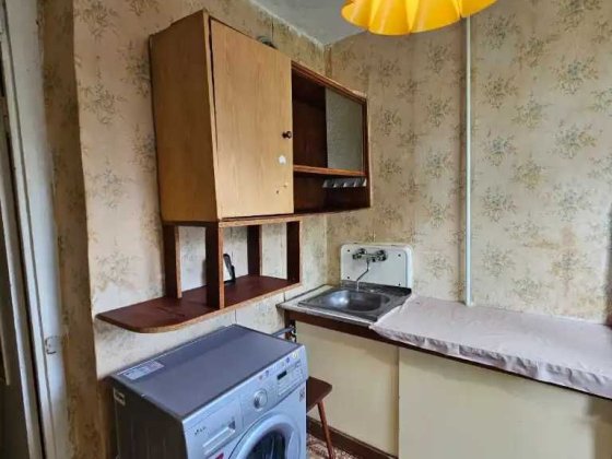 ПРОДАМ 1 комнатную  отличную квартиру Дніпро