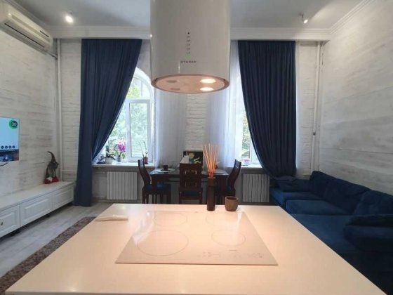 Продам 3-комнатную Центр парк Шевченко Жуковского Нагорный ! Днепр