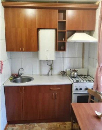 Продається 1-о кімнатна квартира вул. Л.ЖАБОТИНСЬКОГО 1/5 - фото 1