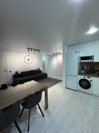 СВІТЛА 3-кімнатна квартира з якісним капремонтом (2022 р.) - фото 1