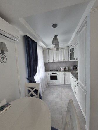 Продаж 3к. Євроремонт. Мебелі+техніка. Ключі на угоді ! - фото 1