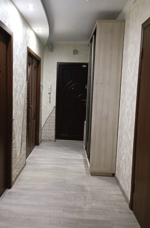 Продам 3-кімнатну квартиру на Крошні - фото 1