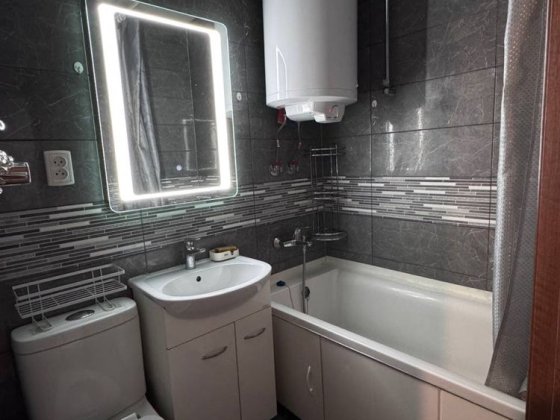 Однокомнатная квартира 5/5 , собственник