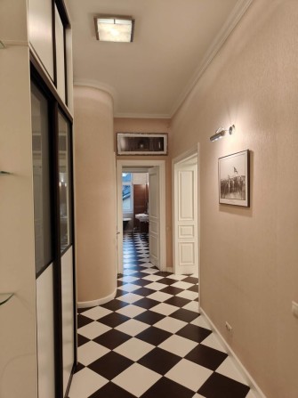 Продаж квартири на Коновальця у Львові - фото 1