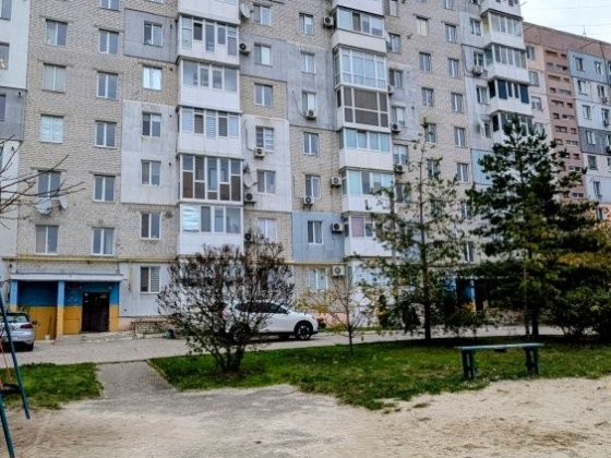 Продам трикімнатну квартиру вул. Державності Кропивницкий