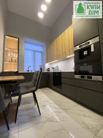 Продам 2-о к/к 52 м2 з меблями та технікою в Новомиколаївці. - фото 1