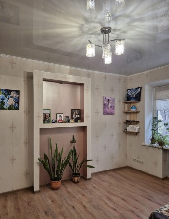 Продам квартиру в Александровском районе - фото 1